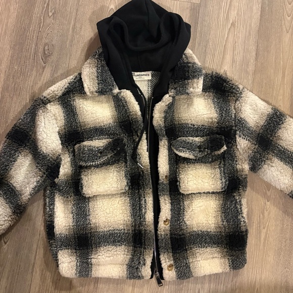 Medium No Boundaries Teddy Jacket - Picture 3 of 4